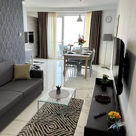 Апартаменты Xemxija 2bed Seafront - Fl 2 By Homely Сент-Полс-Бей